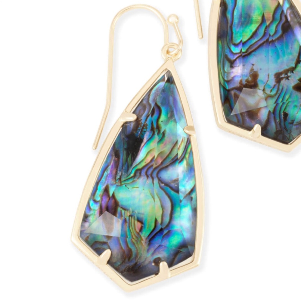 Iso SINGLE Carla Kendra Scott earring in abalone
